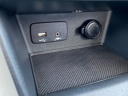 Certified 2024 Subaru Forester AWD/4WD image 18