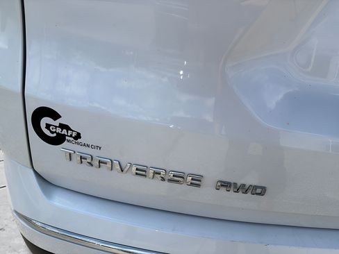 Used 2023 Chevrolet Traverse Premier AWD/4WD image 24