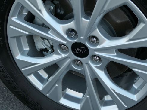 Used 2025 Ford Escape Active w/ Tech Pack #1 image 12