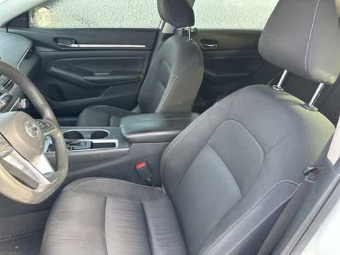 Used 2022 Nissan Altima 2.5 SV image 4