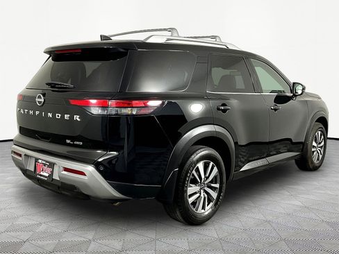 Used 2024 Nissan Pathfinder SL AWD/4WD image 6