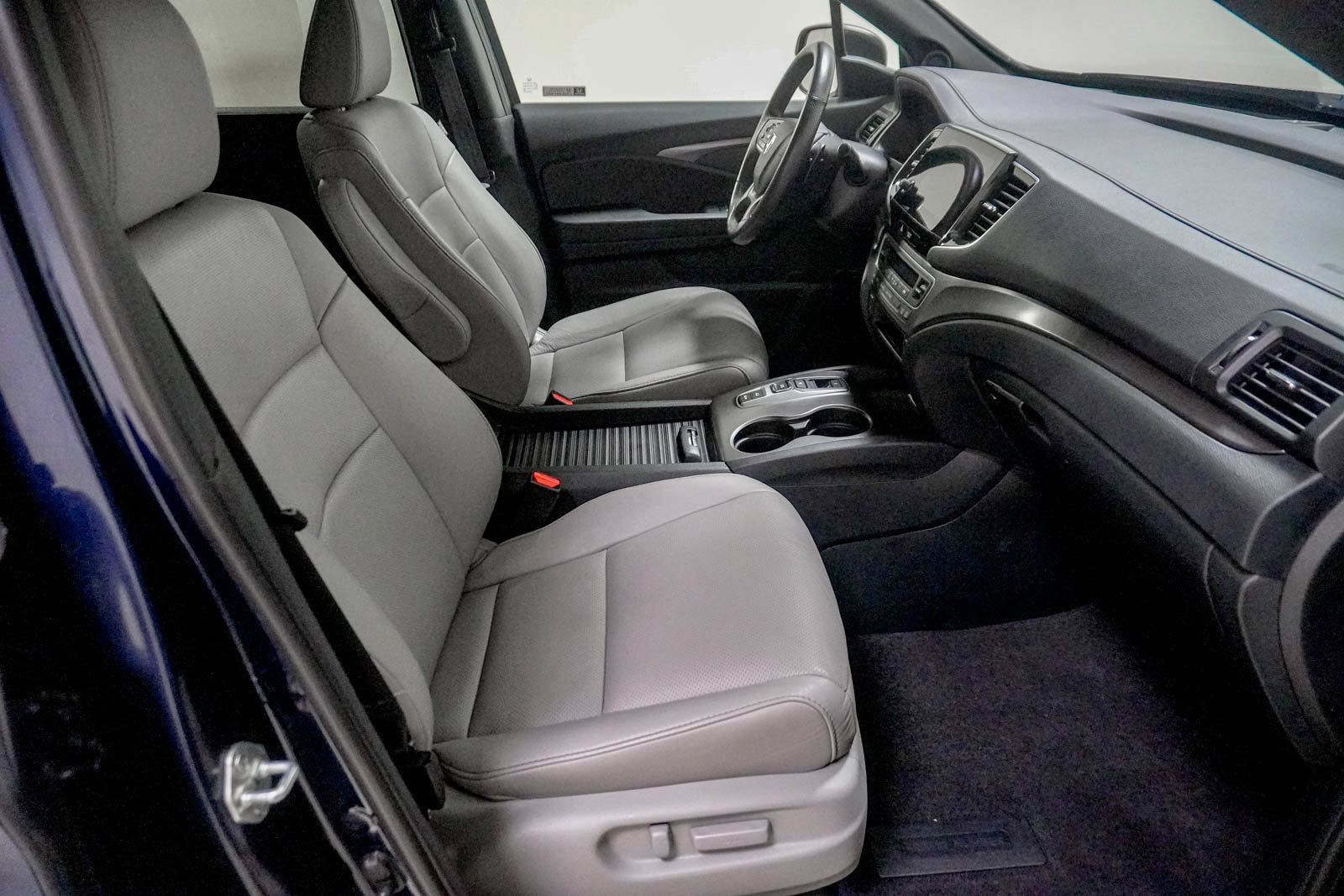 Used 2023 Honda Passport EX-L image 31