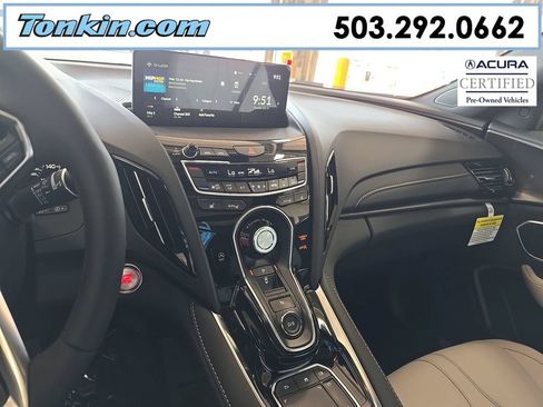 Used 2026 Acura RDX SH-AWD image 9