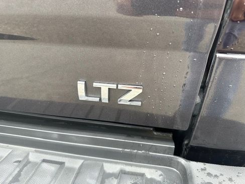 Used 2015 Chevrolet Silverado 2500 LTZ w/ LTZ Plus Package image 21
