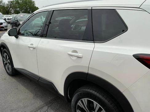 Used 2021 Nissan Rogue SV w/ Premium Package FWD image 31