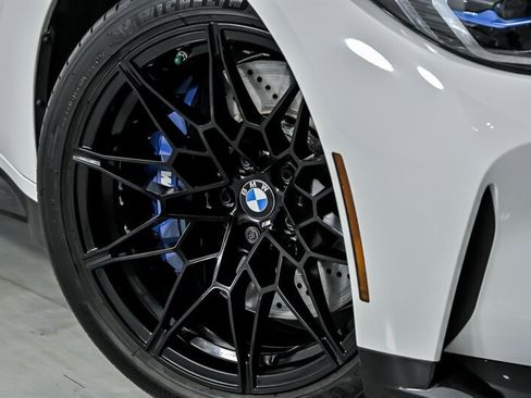 Used 2022 BMW M3 w/ Executive Package image 3
