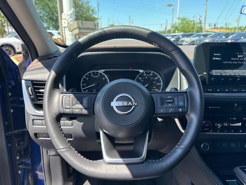 Certified 2023 Nissan Rogue SL w/ SL Premium Package FWD image 15