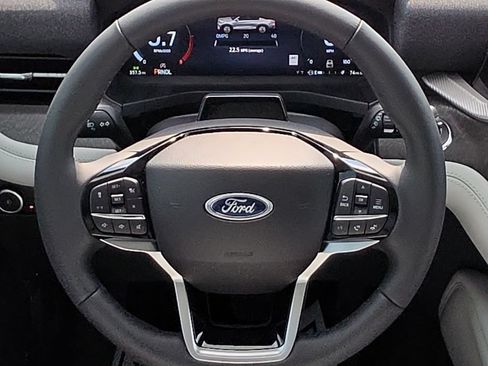 New 2026 Ford Explorer Platinum w/ LUX Leather Package AWD/4WD image 30
