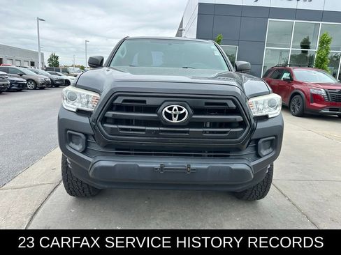 Used 2017 Toyota Tacoma SR AWD/4WD image 2