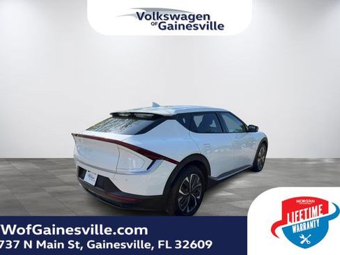 Used 2024 Kia EV6 Light RWD image 6