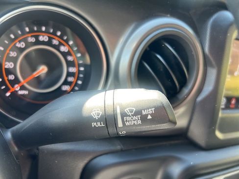 Used 2021 Jeep Wrangler Willys image 21