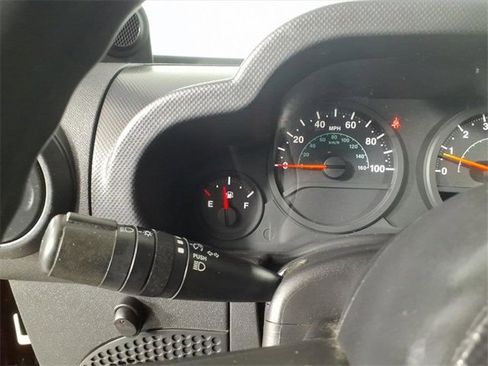 Used 2007 Jeep Wrangler X image 28