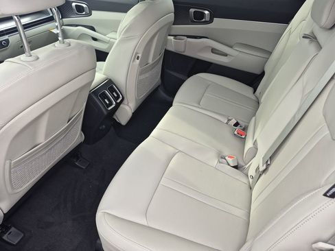 New 2026 Kia Sorento S image 13