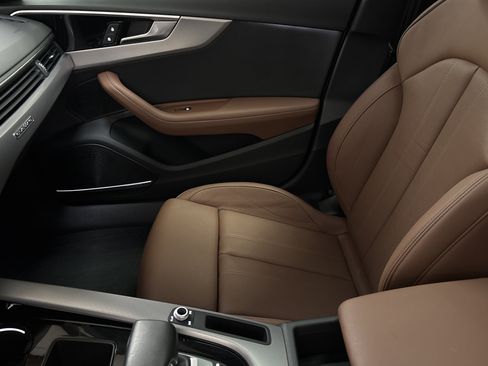 Used 2023 Audi A4 2.0T Premium Plus w/ Premium Plus Package image 29