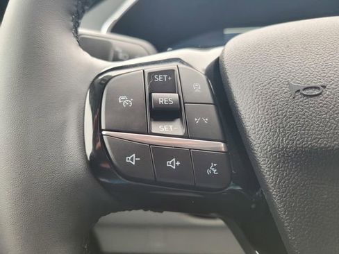 Certified 2023 Ford Escape SE w/ PHEV Premium Package image 27