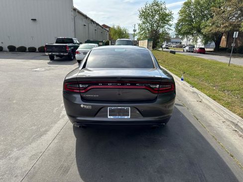 Used 2017 Dodge Charger Police w/ Street Appearance Group image 10