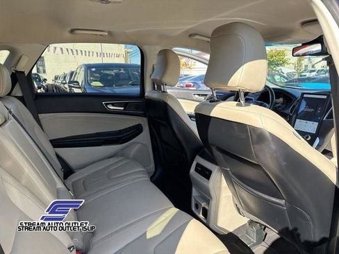 Used 2022 Ford Edge Titanium image 40