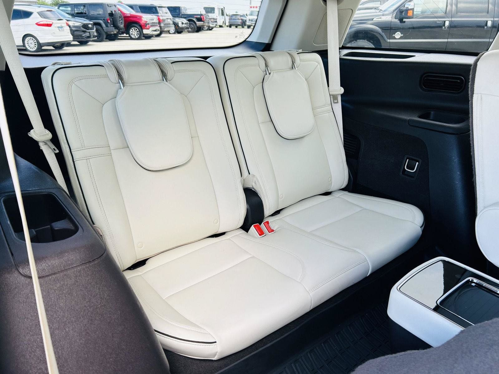 Used 2020 Lincoln Aviator Black Label w/ Class IV Trailer Tow Package AWD/4WD image 39
