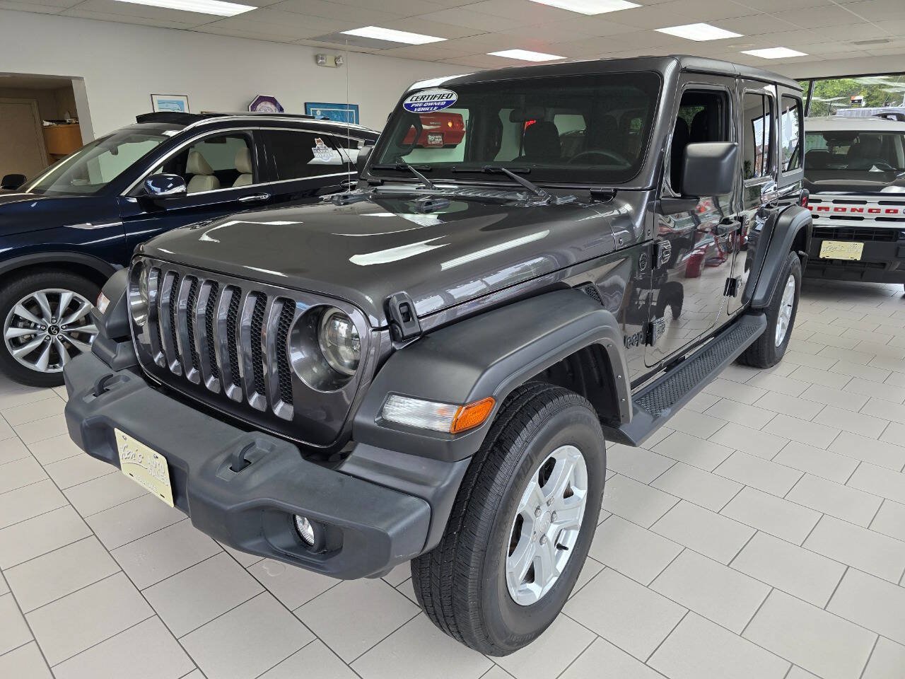 Used 2022 Jeep Wrangler Unlimited Sport AWD/4WD image 1