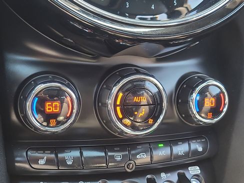 Used 2022 MINI Cooper S image 23