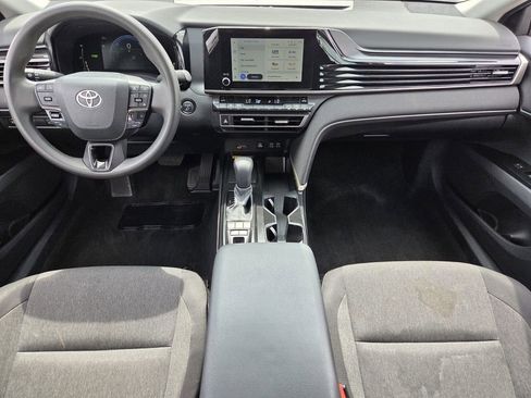 Used 2025 Toyota Camry LE FWD image 8