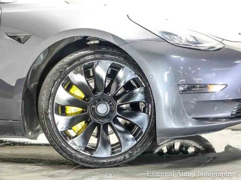 Used 2018 Tesla Model 3 Performance AWD/4WD image 3
