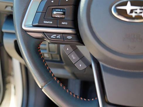 Used 2018 Subaru Crosstrek 2.0i Premium w/ Eyesight System image 15