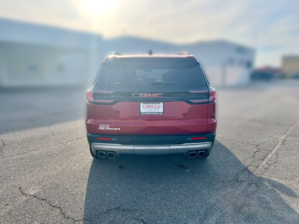 Used 2024 GMC Acadia Elevation w/ Super Cruise Package FWD image 6
