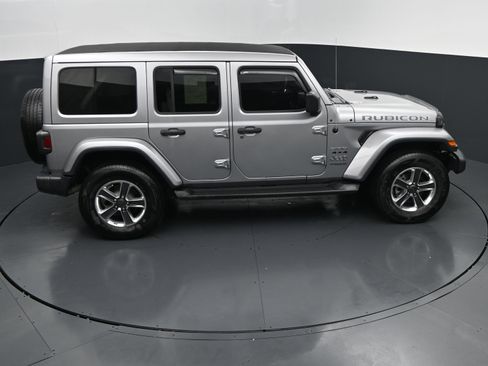 Used 2020 Jeep Wrangler Unlimited Sahara AWD/4WD image 33
