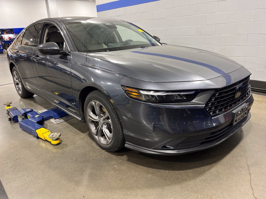 Used 2024 Honda Accord EX image 2