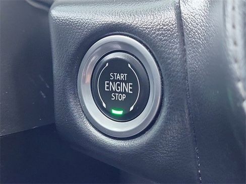 Used 2022 Chevrolet Tahoe Z71 w/ Luxury Package image 30