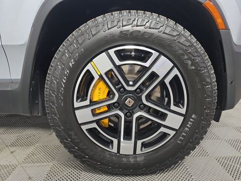 Used 2023 Rivian R1S Launch Edition AWD/4WD image 11