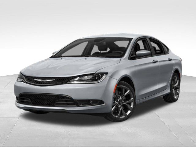 Used 2015 Chrysler 200 S w/ Navigation & Sound Group I FWD image 4