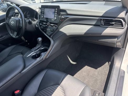 Used 2023 Toyota Camry SE w/ Convenience Package FWD image 10
