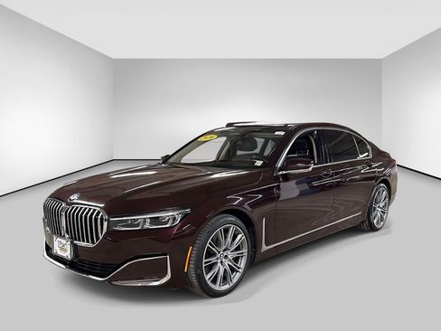 Used 2020 BMW 750i xDrive w/ Executive Package AWD/4WD image 7