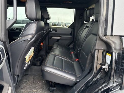 Used 2021 Ford Bronco Badlands image 10