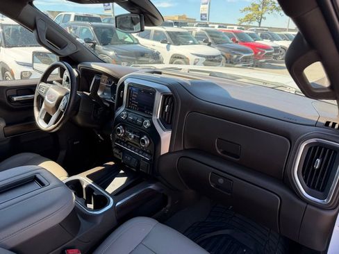 Used 2021 GMC Sierra 1500 SLT image 8