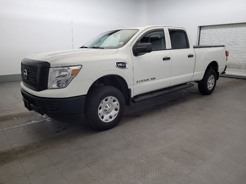 Used 2018 Nissan Titan S w/ S Utility Package image 2