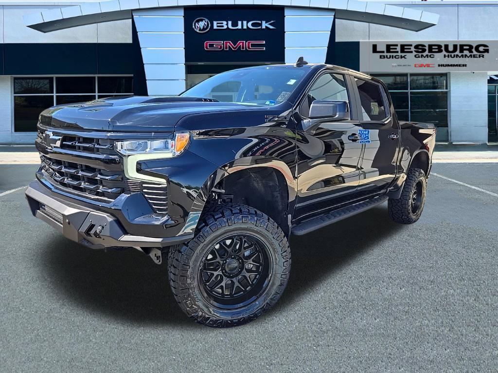 Used 2023 Chevrolet Silverado 1500 LT Trail Boss w/ Protection Package AWD/4WD image 3