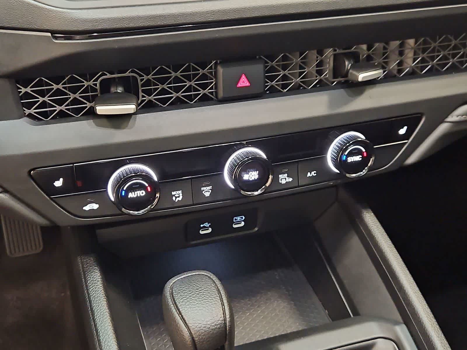 Certified 2025 Honda Accord SE image 30