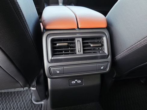 Used 2025 MAZDA CX-50 AWD 2.5 Turbo w/ Weather Package image 19