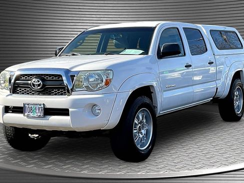 Used 2011 Toyota Tacoma PreRunner w/ SR5 Pkg #2 image 3