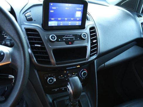 Used 2022 Ford Transit Connect XL image 25