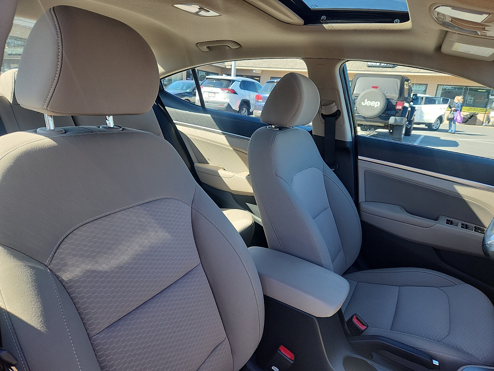 Used 2020 Hyundai Elantra Value Edition FWD image 32