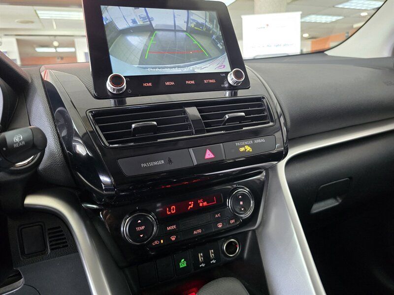 Used 2024 Mitsubishi Eclipse Cross LE AWD/4WD image 20