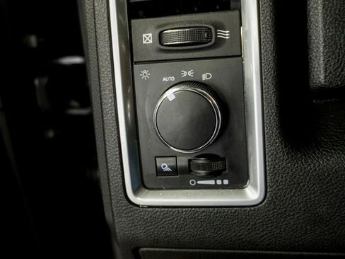 Used 2023 RAM 1500 Classic SLT image 20