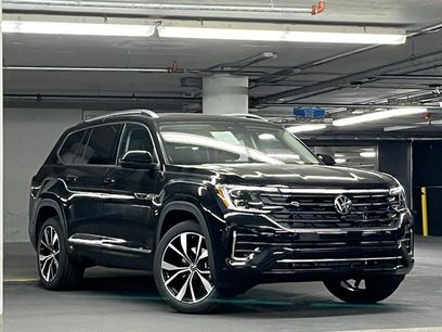 New 2026 Volkswagen Atlas SEL Premium R-Line