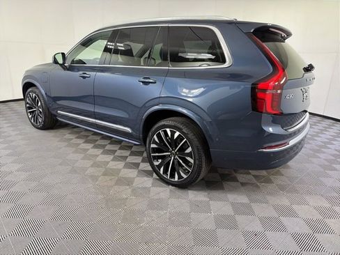 Certified 2025 Volvo XC90 T8 Ultra w/ Protection Package Premier AWD/4WD image 6