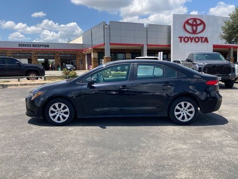 Certified 2025 Toyota Corolla LE FWD image 7