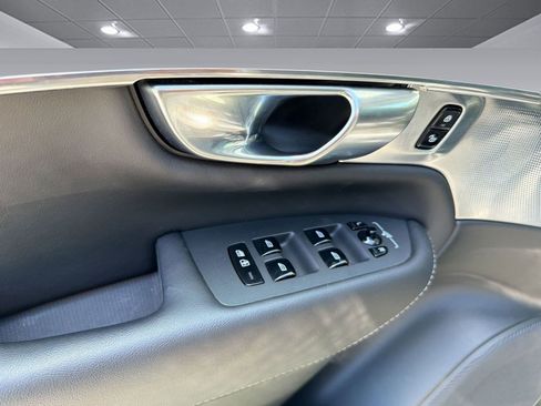 Certified 2023 Volvo XC90 B6 Ultimate w/ Lounge Package AWD/4WD image 13